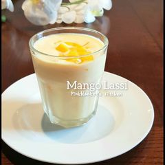 A picture of Mango Lassi.