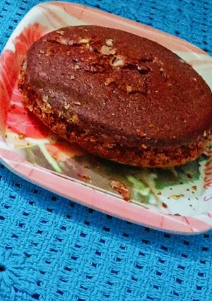 एगलेस बिस्कुट केक विथाउट ओवन (Eggless biscuit cake without oven recipe in hindi) रेसिपी मुख्य फोटो