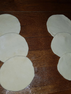 Una foto de Masa para empanadas bien fácil