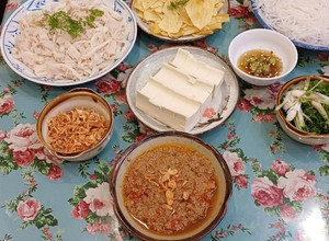 Hình của món Lẩu cua đồng.