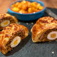 A picture of Breakfast Wellington.
