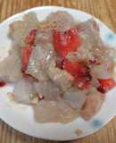 涼拌奇異果鱸魚生魚片