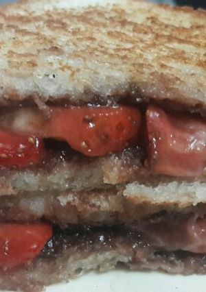 A picture of Chocalate straberry sandwich.
