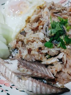 รูปของ ข้าวคลุกปลาทู