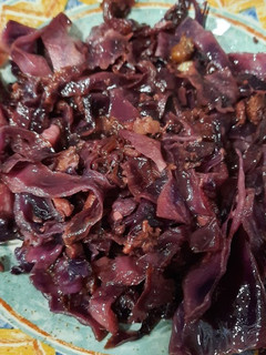 Una foto de Col lombarda con jamón