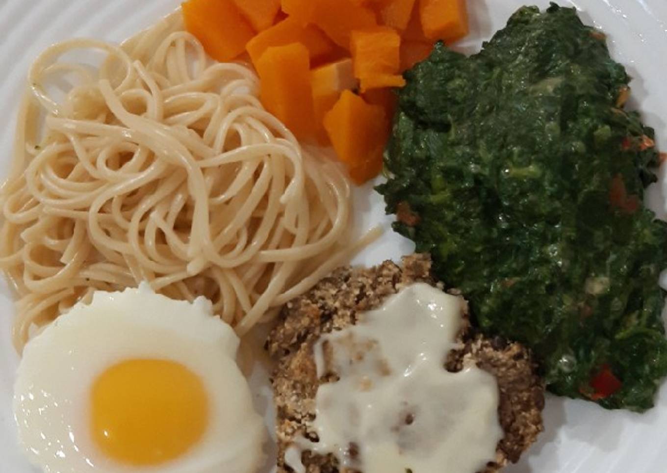Almuerzo/cena proteína saludable con las calorías justas