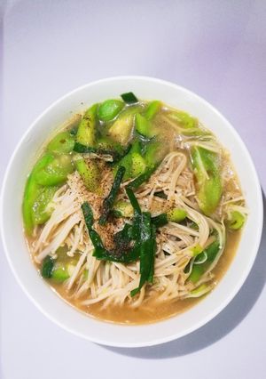 Hình của món Nấm kim châm xào mướp 🍄🍄🍄.