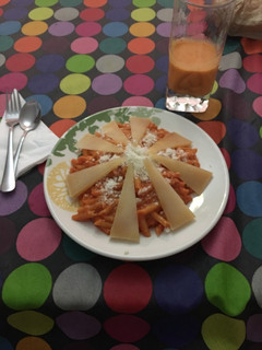 Una foto de Macarrones a los 4 quesos