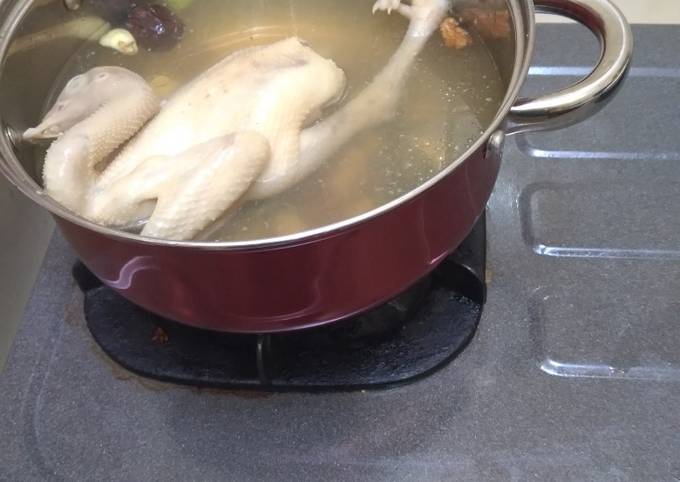Cara membuat Sop Ayam Gingseng Sehat