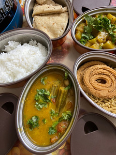 સરગવા ની શીંગ ની દાળ (Saragva Shing Dal Recipe In Gujarati) રેસીપી મુખ્ય ફોટો