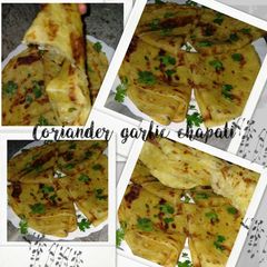 A picture of Coriander garlic chapatis.