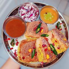 DABELI (INDIAN BURGER) A picture of DABELI (INDIAN BURGER).