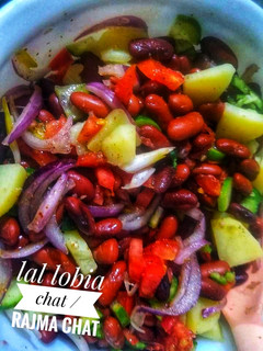 A picture of Lal lobia chat /rajma chat.