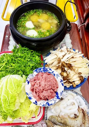 Hình của món Lẩu Nấm Thập Cẩm.