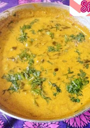 A picture of Methi mutter malai.