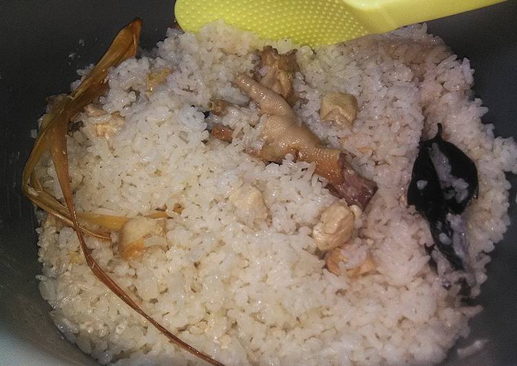 Resep Nasi uduk Ayam/Nasi liwet Ayam magicom yang Lezat