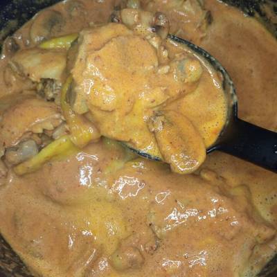 Pechuga de pollo en crema de chipotle con champiñones Receta de Mich  Gomitas- Cookpad