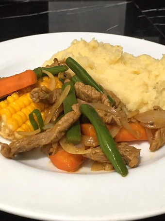 Langkah Mudah untuk Menyiapkan Resep Oseng Daging Mashed Potato yang Bikin Ngiler Anti Ribet, Lezat