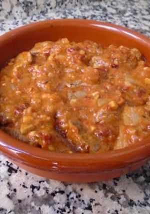 Foto principal de Cordero con majado de almendras y pimientos