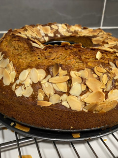 Una foto de Carrot cake con almendras laminadas (mambo)