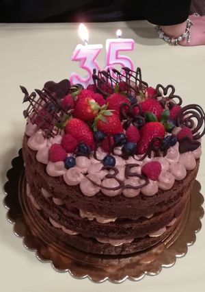 Foto di Naked cake al fondente