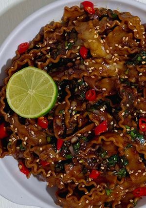 A picture of Mafaldine in Chilli, Cilantro and Lime Sauce.