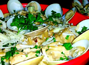 A picture of Mike's New England Clam Chowder & Homemade Croutons.