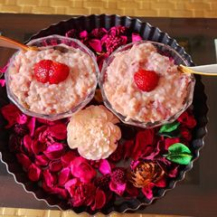 A picture of Strawberry Rice Pudding.
