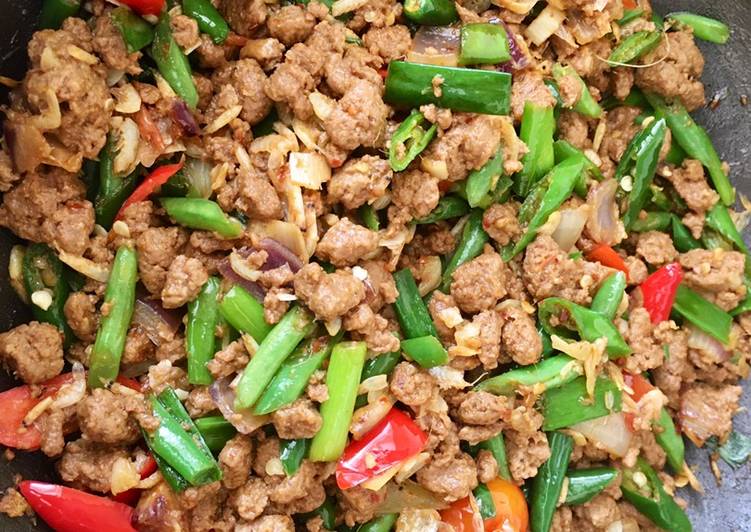 Tumis Buncis Oncom Pedas