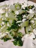 Chayote con cilantro y queso panela