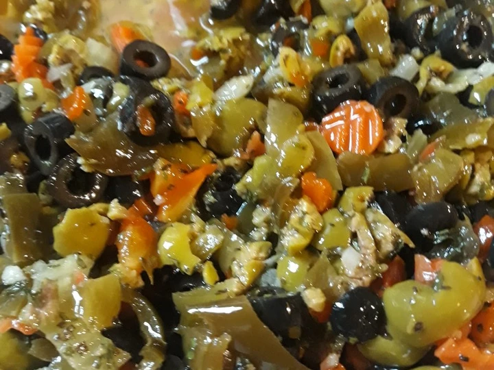 Easy Way Prepare Muffaletta Olive Salad the  Makes Drooling Appealing