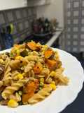 Pasta di ceci con zucca, mais e granella di pistacchio 🎃🌽