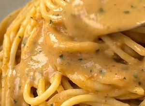 Foto principal de Pasta con salsa burrata