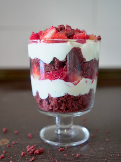 Una foto de Vasito de yogur Red Velvet