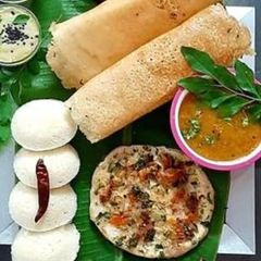 A picture of South Indian platter.