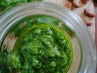 Pesto de cilantro 🌿🥣🧀