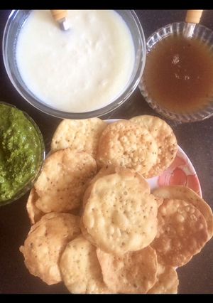 A picture of Farsi puri.