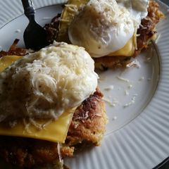 A picture of Brad's beer cheese potato cakes.