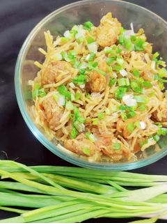 નુડલ્સ મન્ચુરિયન (Noodles Manchurian Recipe In Gujarati) રેસીપી મુખ્ય ફોટો