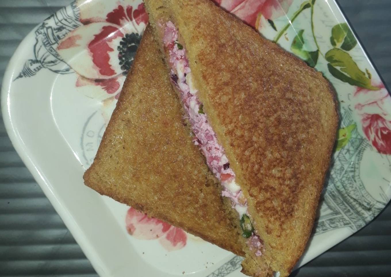 Stuffed paneer and cheese sandwich
