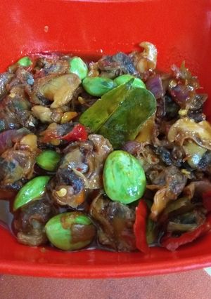 Foto resep Oseng mercon kerang pete