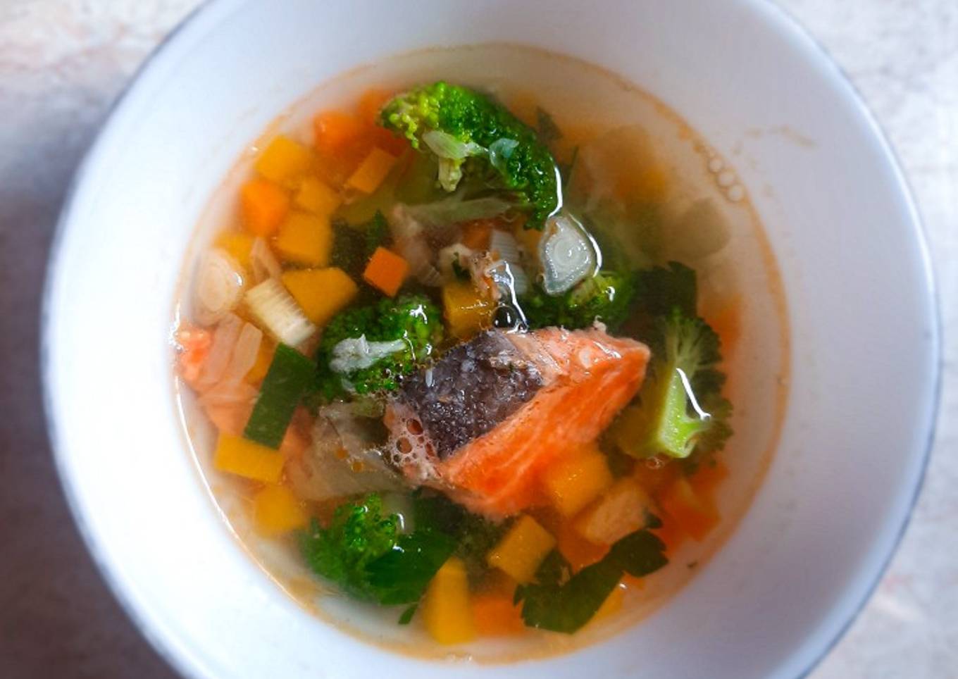 Sup Salmon Brokoli Butternut (Mpasi 1Y+)