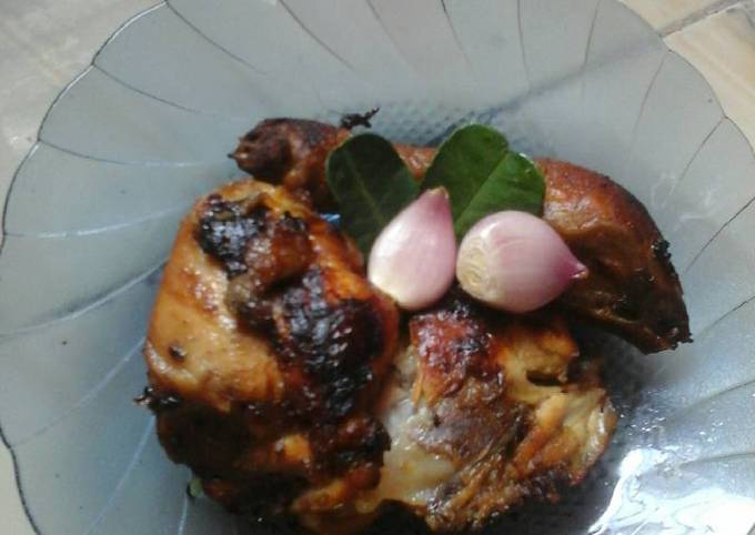 Ayam goreng bacem