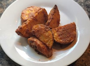 Una foto de Papas bravas. Acompañan cualquier carne