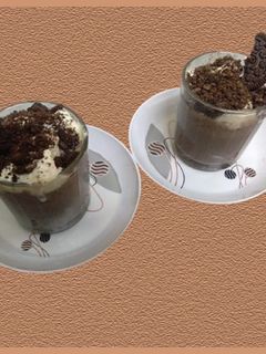 ઓરીઓ શેક (Oreo Shake Recipe In Gujarati) રેસીપી મુખ્ય ફોટો