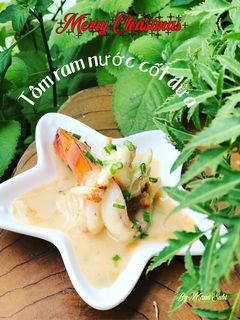 Hình của món Tôm ram nước cốt dừa.