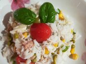 Una foto di riso basmati freddo