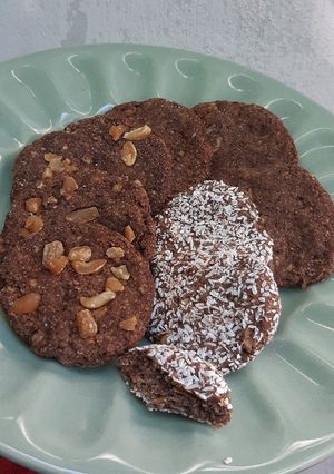 Una foto de Galletitas de manzana y chocolate integrales