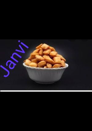 શક્કરપારા (Shakkarpara Recipe In Gujarati) રેસીપી મુખ્ય ફોટો