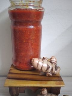 ओल्या हळदिचे लोणचे (olya hardiche lonche recipe in marathi) रेसिपी चे मुख्य फोटो